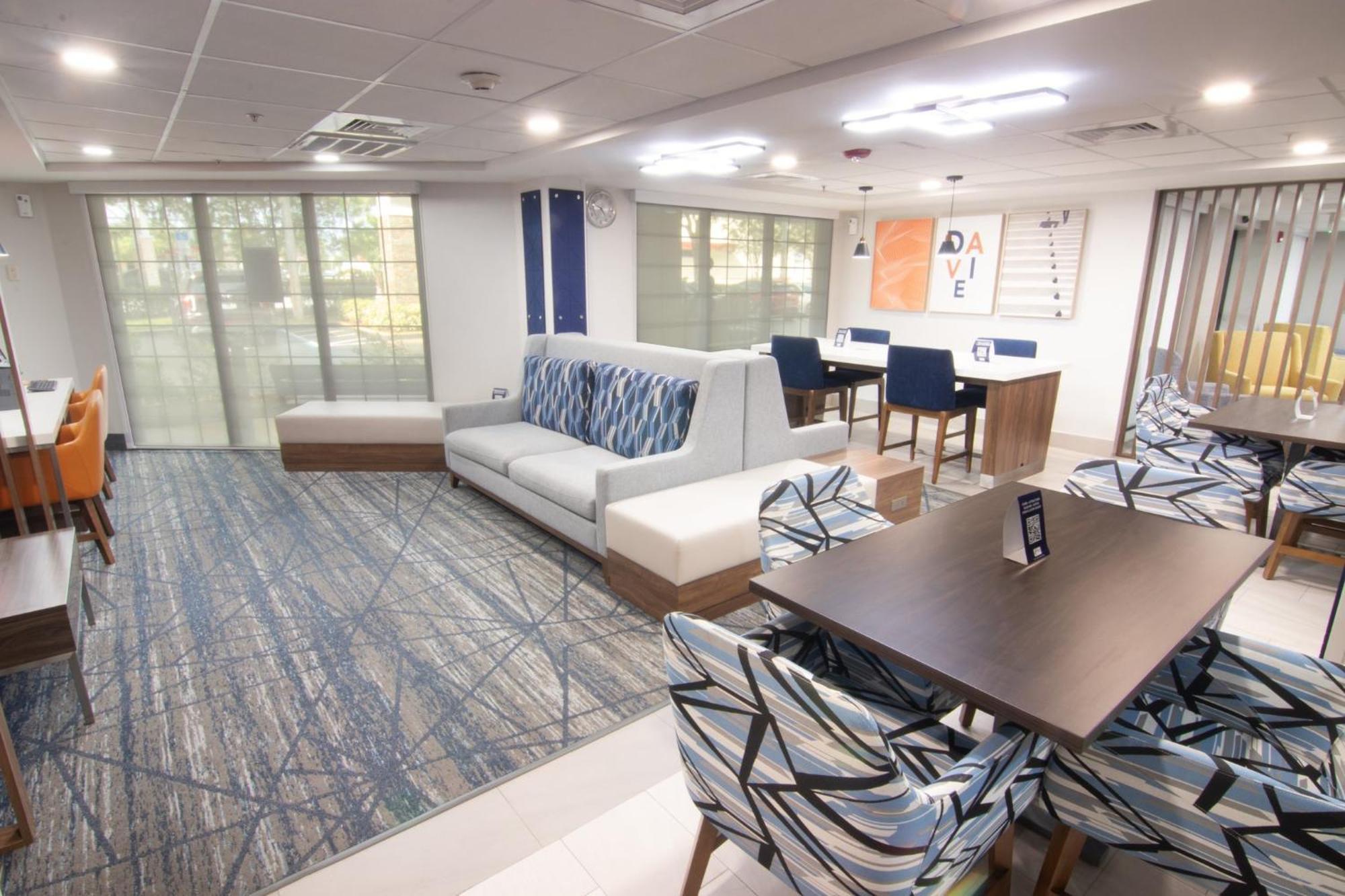 Holiday Inn Express&Suites Fort Lauderdale Airport West, an IHG Hotel Davie Exterior foto