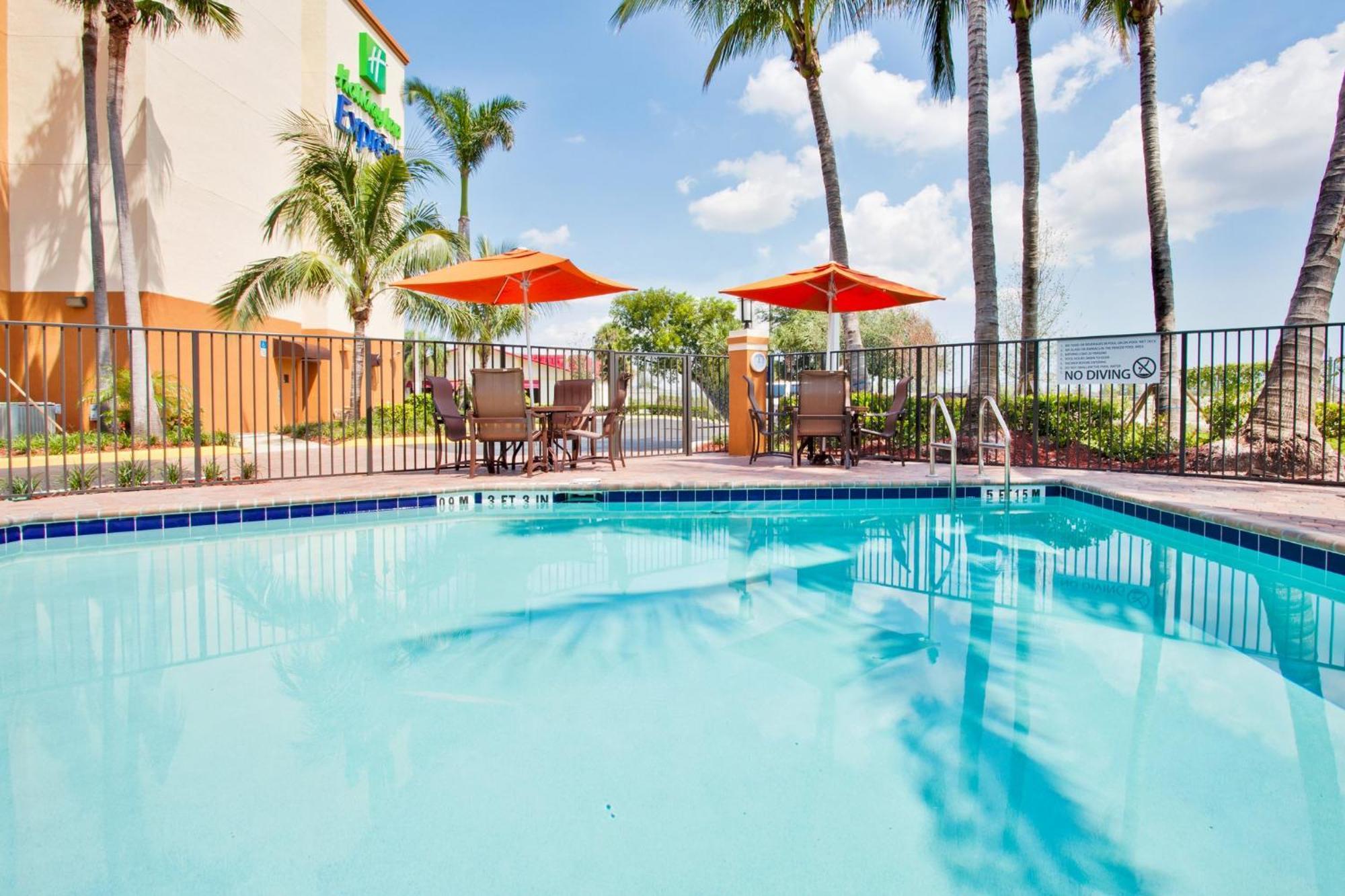 Holiday Inn Express&Suites Fort Lauderdale Airport West, an IHG Hotel Davie Exterior foto